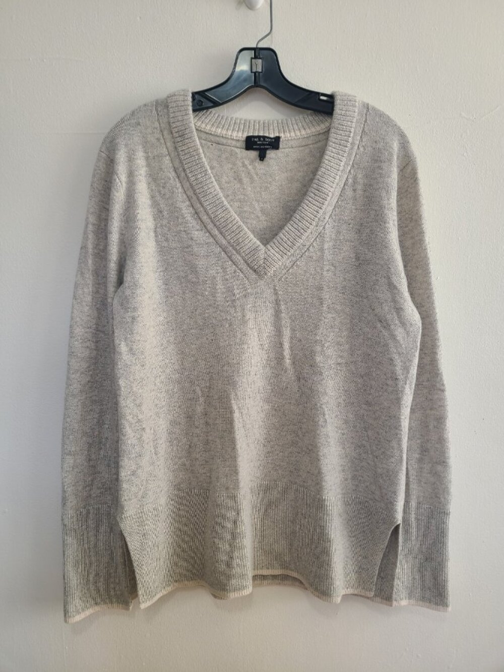 RAG & BONE Womens size L Gray 100% Cashmere V Neck Sweater